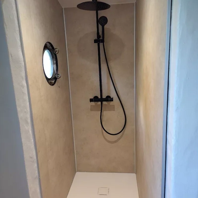 création d'une douche à la place d'un lavabo